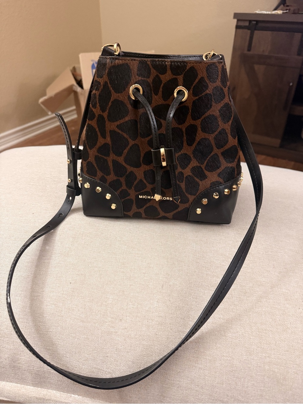Michael Kors Leopard Print Drawstring Bucket Bag with Gold Hardware - Picture 2 of 4
